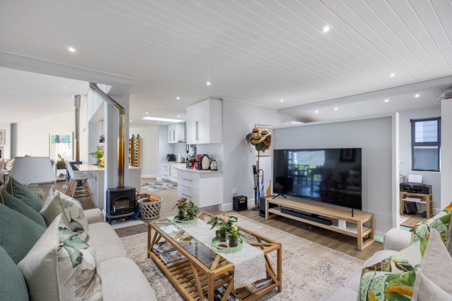 4 Bedroom Property for Sale in The Heads Western Cape